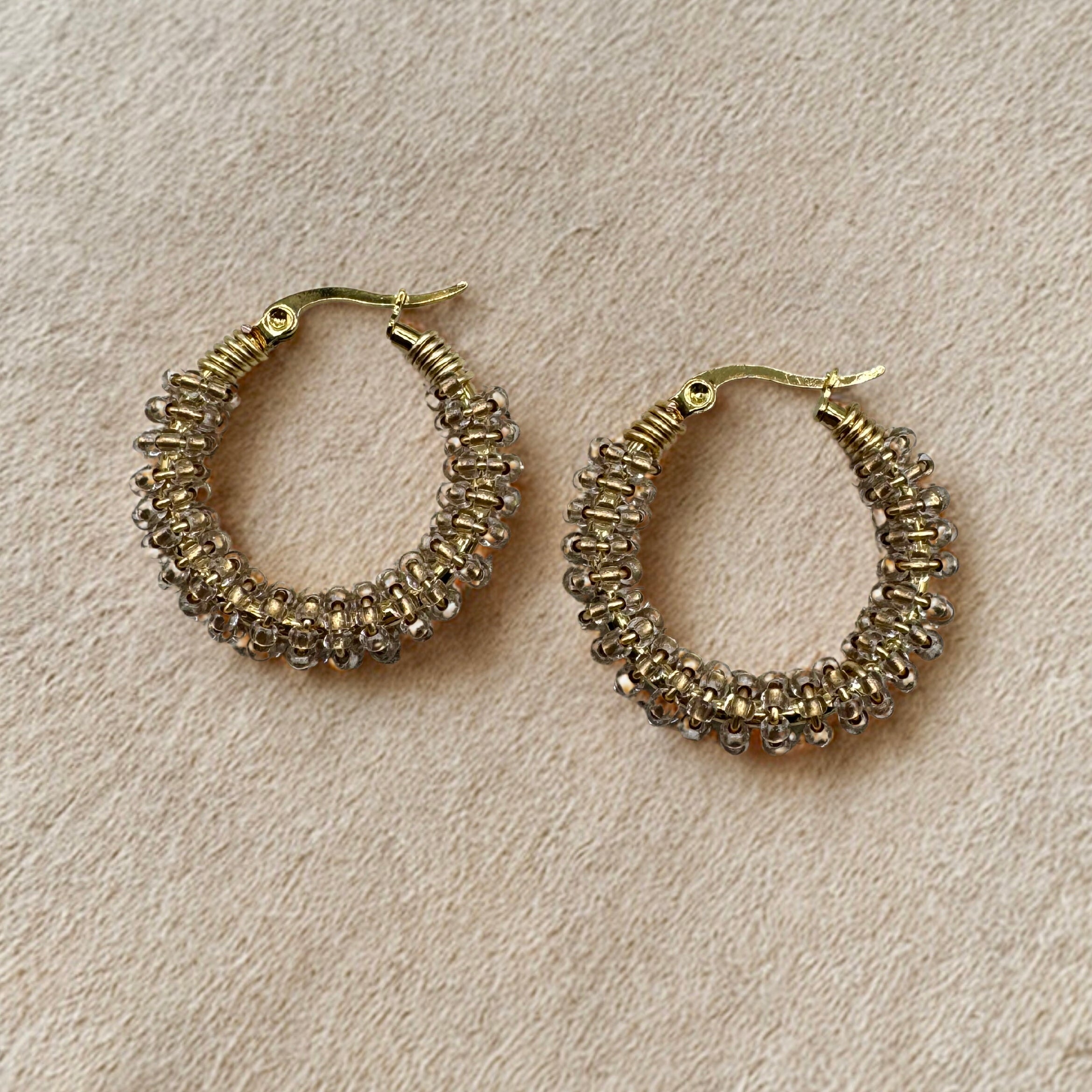 Seed bead mix hoop (translucent gold)